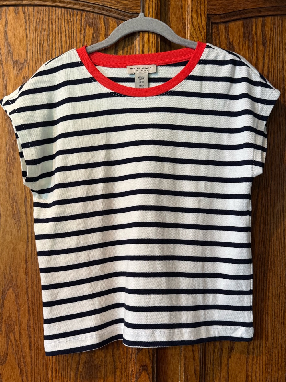 NWT Women’s Martha Stewart Collection Navy & White Striped Tee, Size S